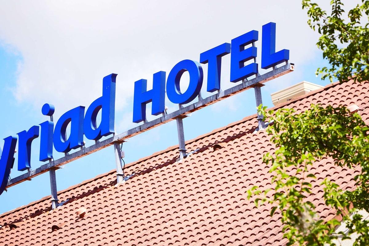 Kyriad Sadurengas Hotel Tanah Grogot Exteriör bild